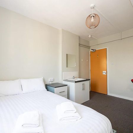 Spacious Room With Shared Facilities London Exterior foto