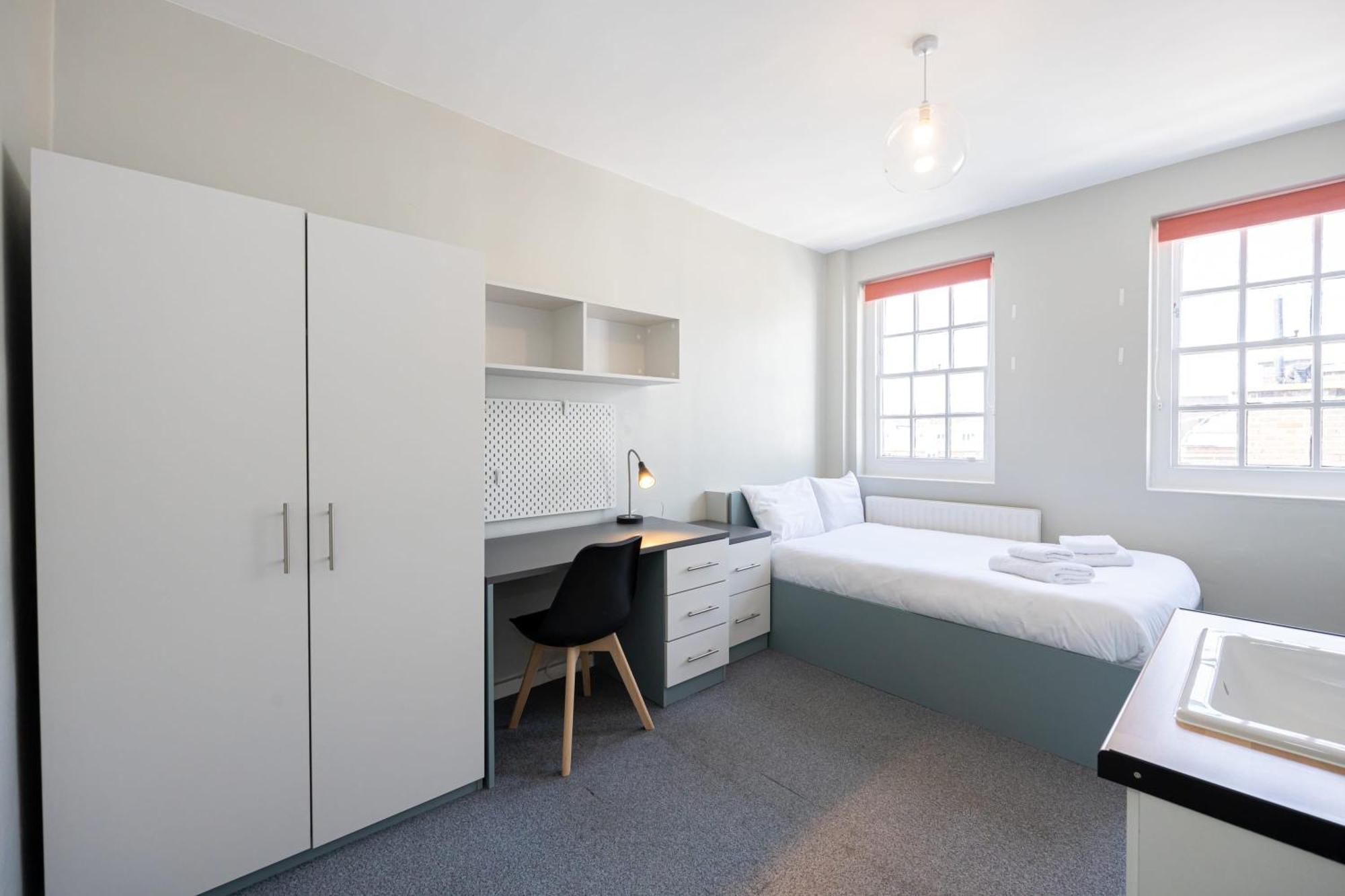 Spacious Room With Shared Facilities London Exterior foto
